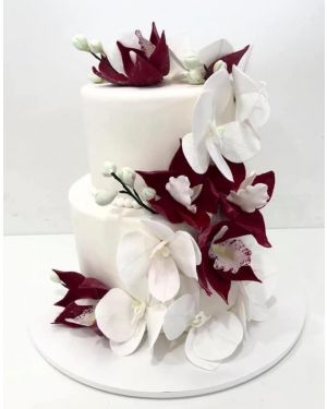 Свадебный тортБукет орхидей