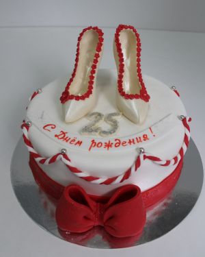 Праздничный тортТуфельки